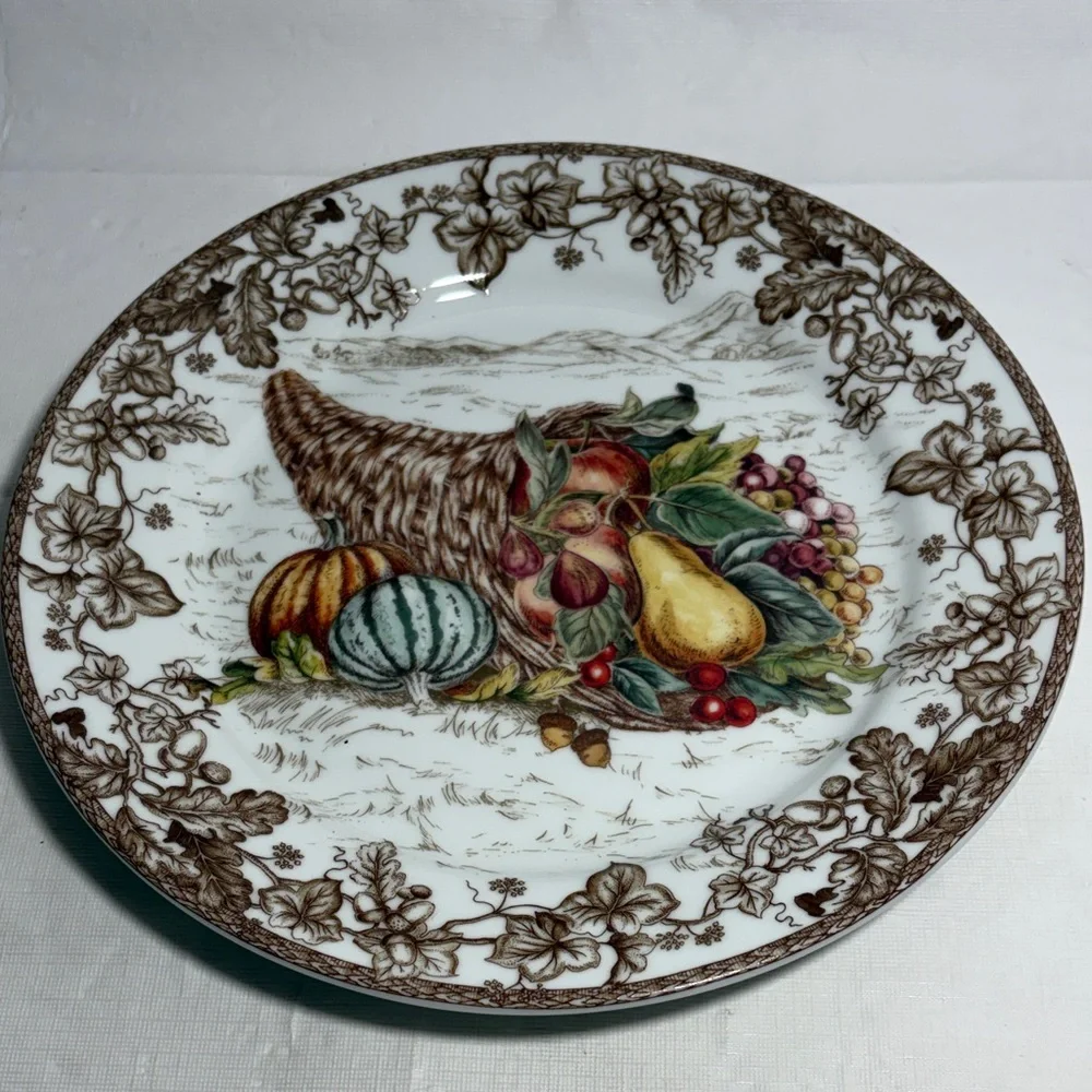 Williams Sonoma Harvest Cornucopia Plate with Brown Floral Design 10.5”